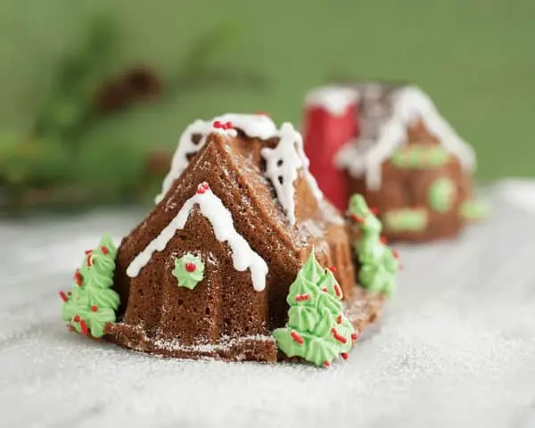 Nordic Ware Gingerbread House Duet Bageform - Billede 2