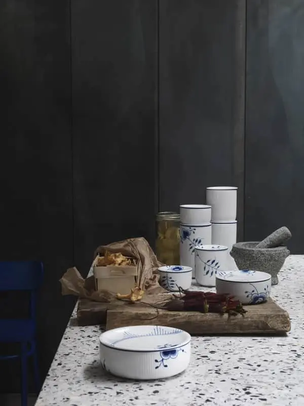 Royal Copenhagen Blå Mega Riflet Opbevaringskrukke M. Låg - Billede 2