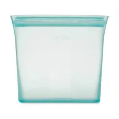 ZipTop Sandwich Bag Pose